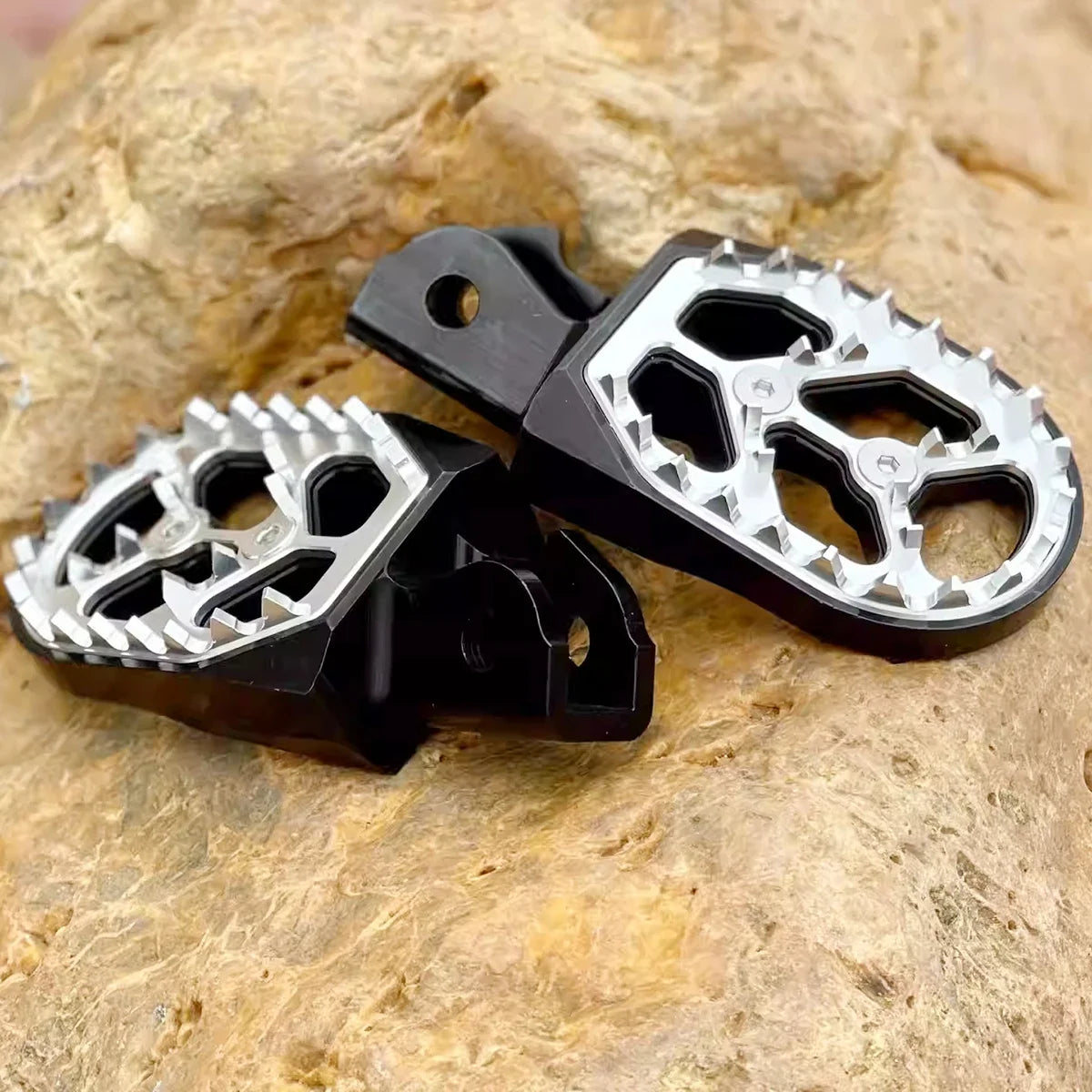 Surron Light Bee S/X Special Mod Left and Right Footrest Assembly Modified High-strength Pedals RISE DEFENSE SYSTEMS.AI PRODUCTS