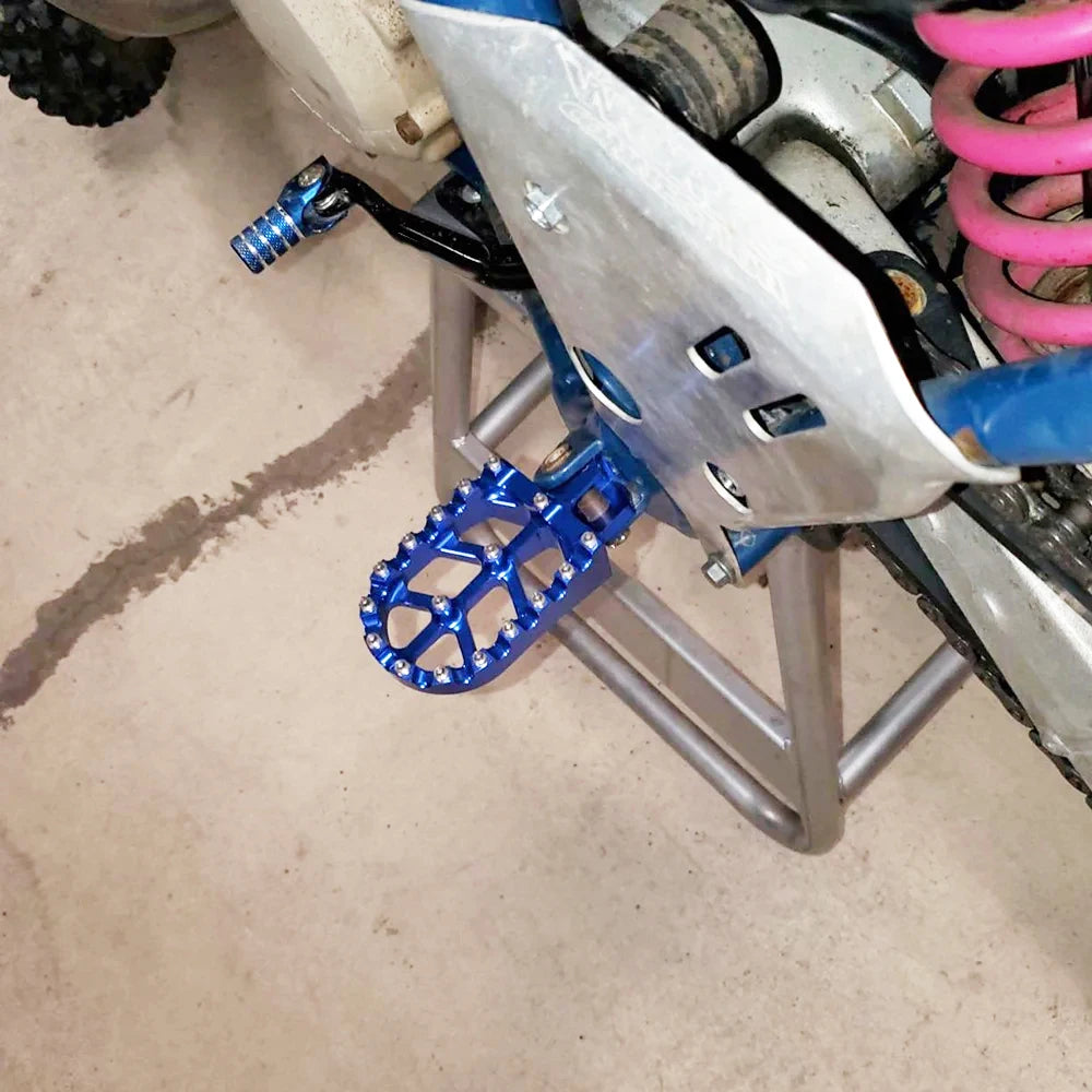 Footrest Foot Pegs Footpegs Rests Pedals For KTM 690 950 990 1050 1090 1190 1290 50 65 85 125 250 SX 50SX 125SX 250SX 85SX RISE DEFENSE SYSTEMS.AI PRODUCTS