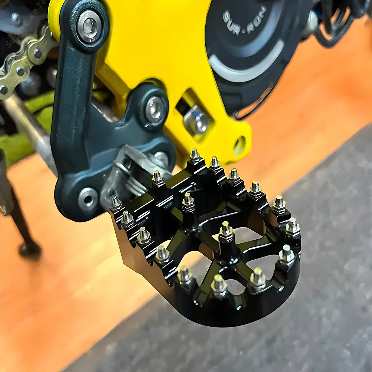 Motocross CNC Forge Footpegs Foot Pegs Rests Pedals For Surron Sur-Ron Light Bee X/S and Talaria Electric Dirt Bike Footrest RISE DEFENSE SYSTEMS.AI PRODUCTS