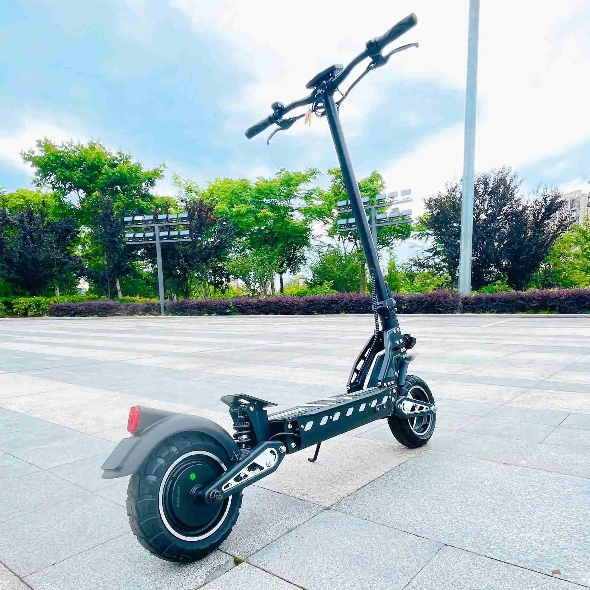 2000W Powerful Off Road Dual Motor Electric Scooter Adult 48V 15.6Ah E Scooter 50KMH 31mph Long Range Cheap Electric Scooter RISE DEFENSE SYSTEMS.AI PRODUCTS