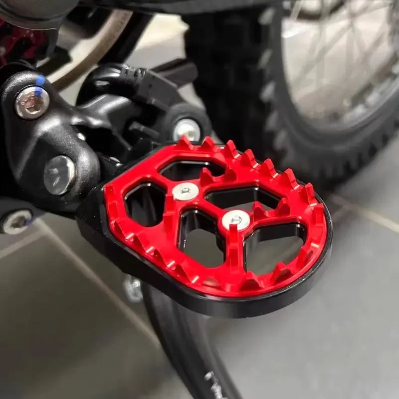 For SURRON Ultra Bee Left And Right pedal Kit  Off-road Dirtbike sur ron modified pedal Accessories SUR-RON RISE DEFENSE SYSTEMS.AI PRODUCTS